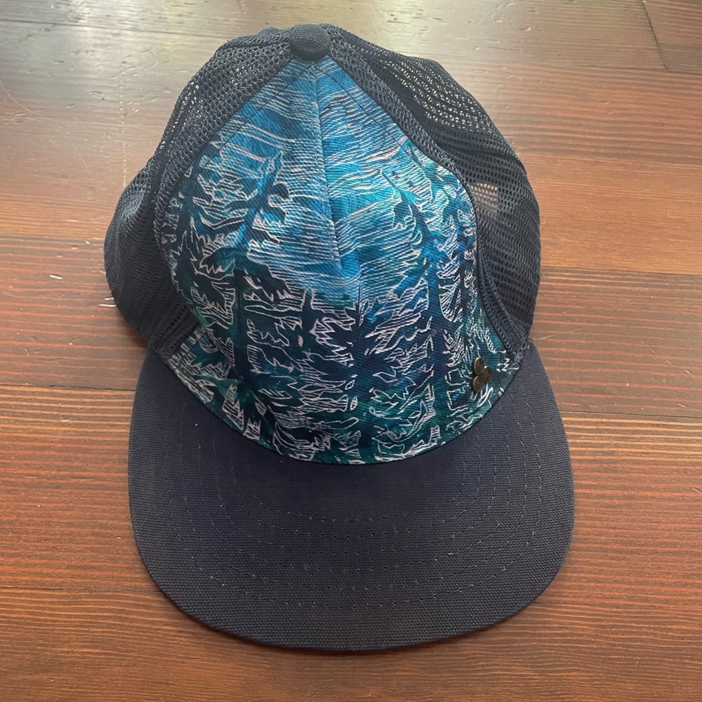Gypsy and Lolo hat